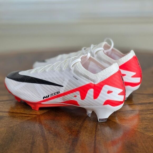 Nike Zoom Vapor 15 Elite Soccer Shoes White Black Crimson Men\'s 13 LE DJ4978-600 main image 6